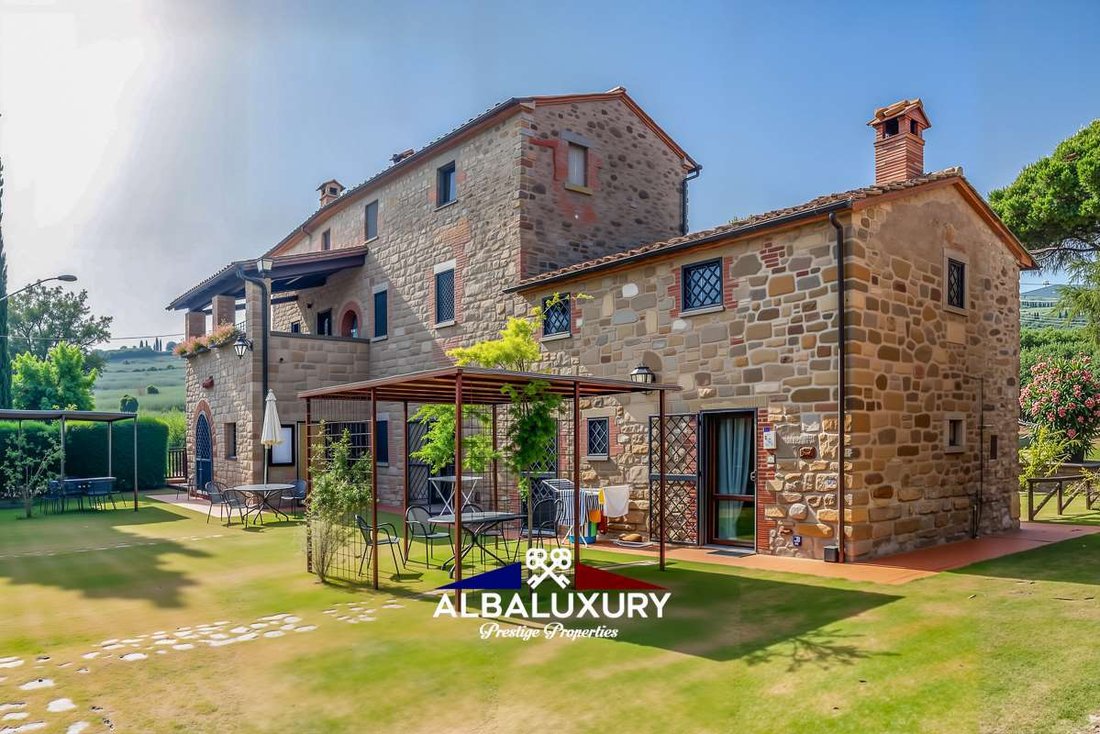 Villa in Tuoro sul Trasimeno, Umbria, Italy 4 - 15346129