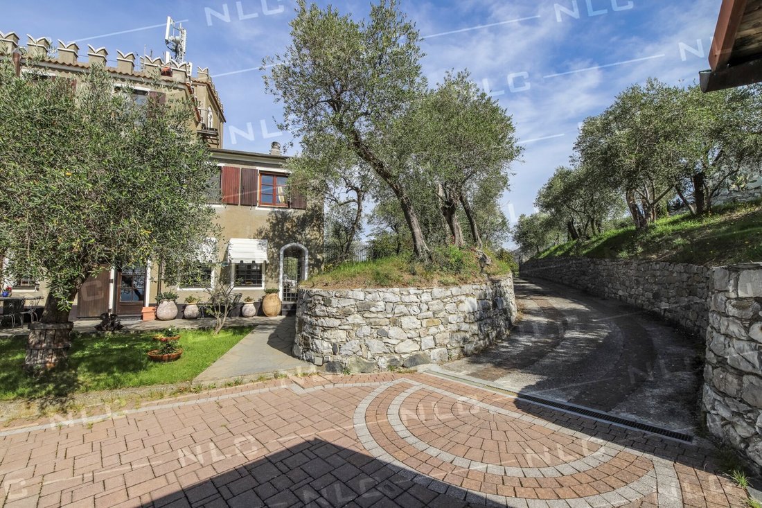 Villa in Lavagna, Liguria, Italy 2 - 16668893