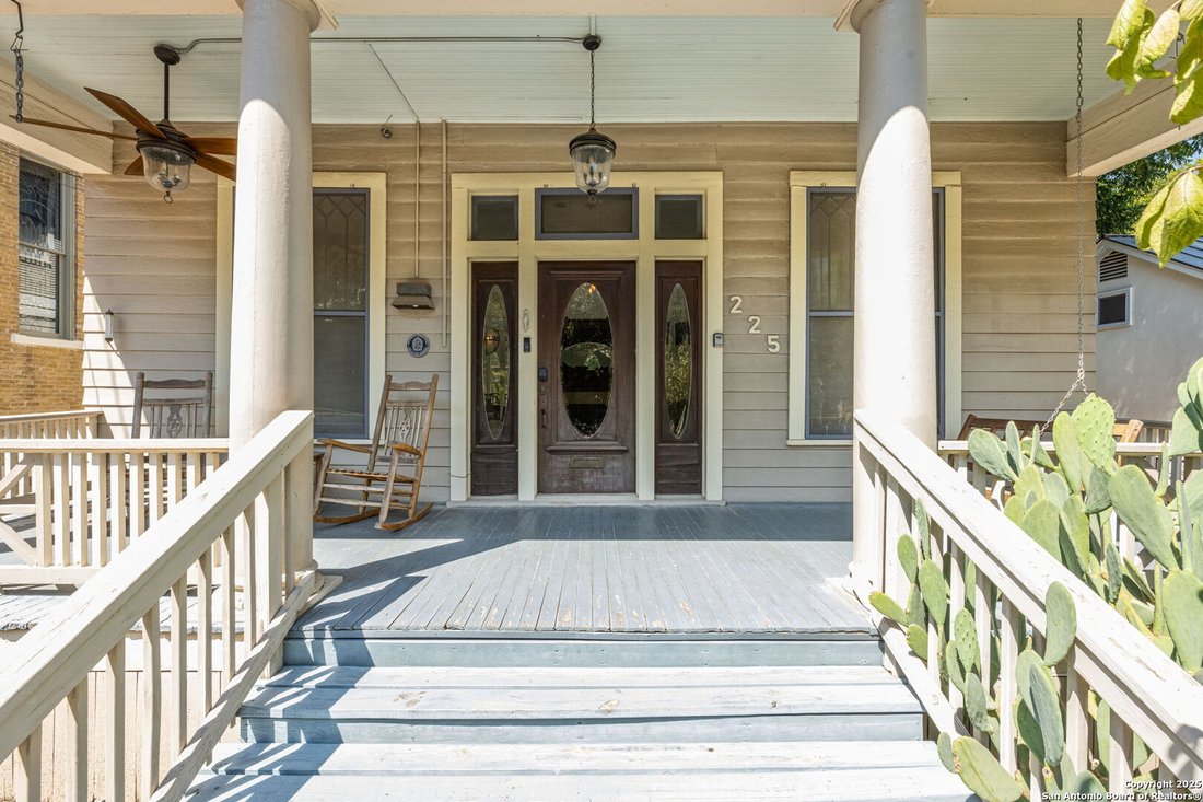 House in San Antonio, Texas, United States 3 - 16668165