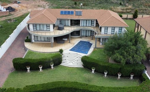 Country House in Emalahleni, Mpumalanga, South Africa 1