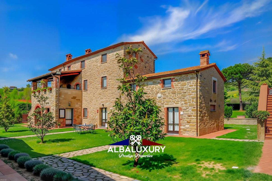 Villa in Tuoro sul Trasimeno, Umbria, Italy 3 - 15346129
