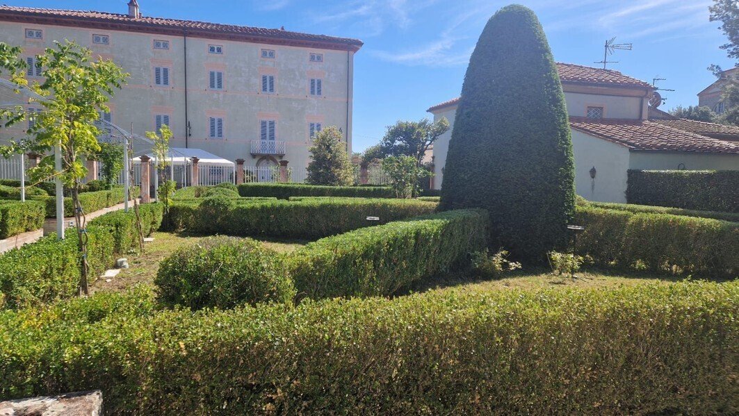 Villa in San Filippo, Lucca, Italy 2 - 16671234
