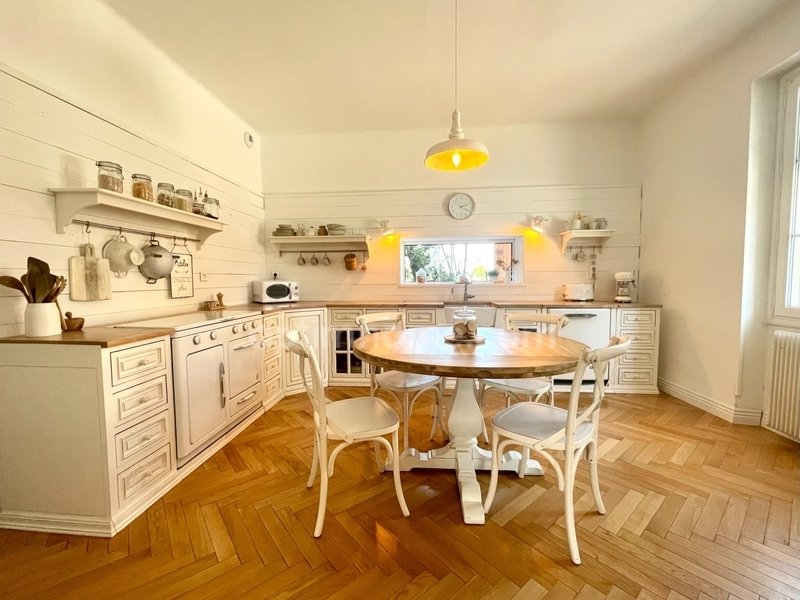 House in Centre Ville, Aigues-Mortes, France 5 - 16668772