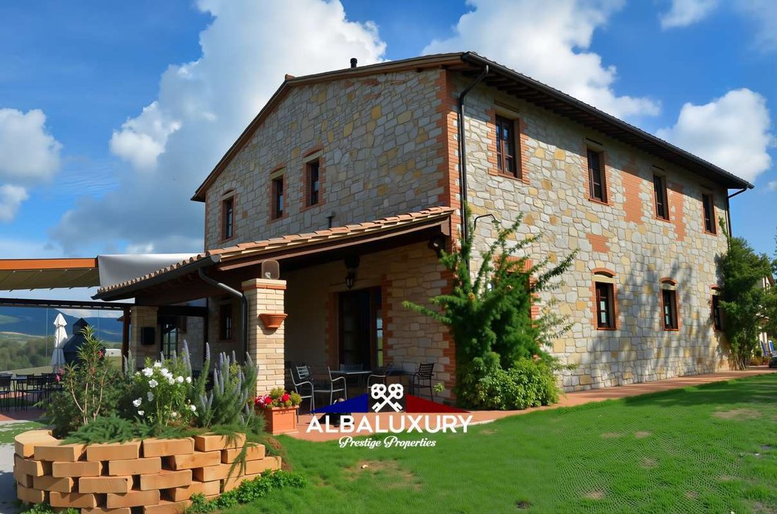 Villa in Montegabbione, Umbria, Italy 3 - 15346104