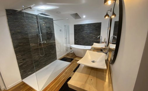 Castle for Sale in Saint-Émilion, Nouvelle-Aquitaine, France