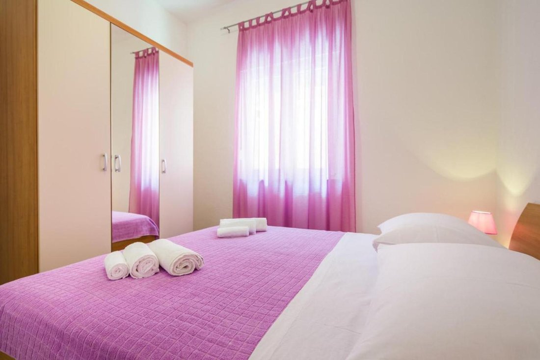 Apartment in Miljevac, Split-Dalmatia County, Croatia 4 - 16669769