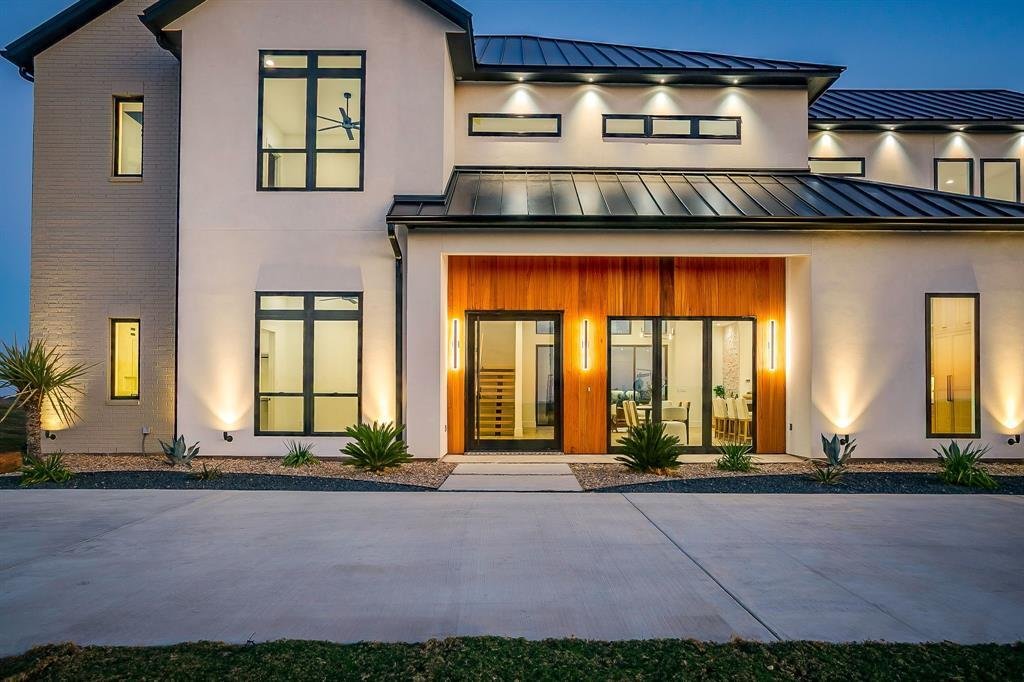 House in Weatherford, Texas, United States 2 - 16642716