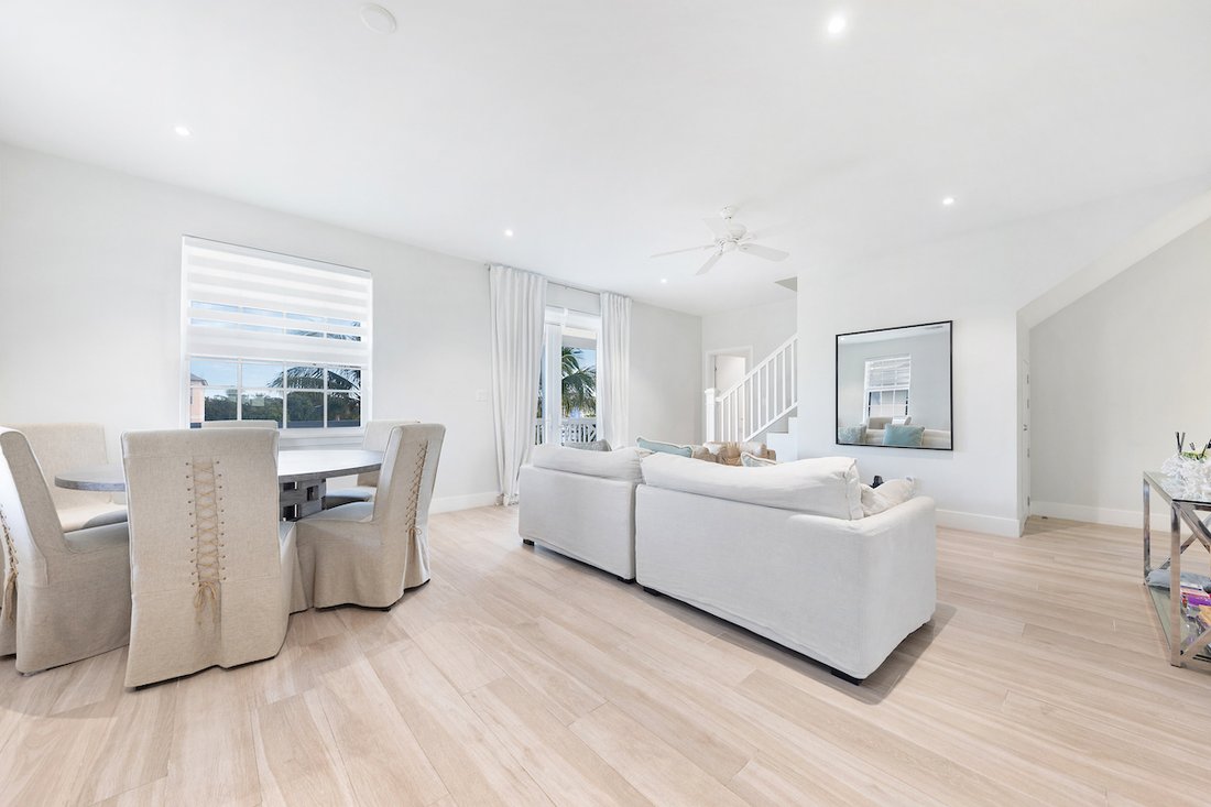 Apartment in Nassau, New Providence, The Bahamas 1 - 16668783