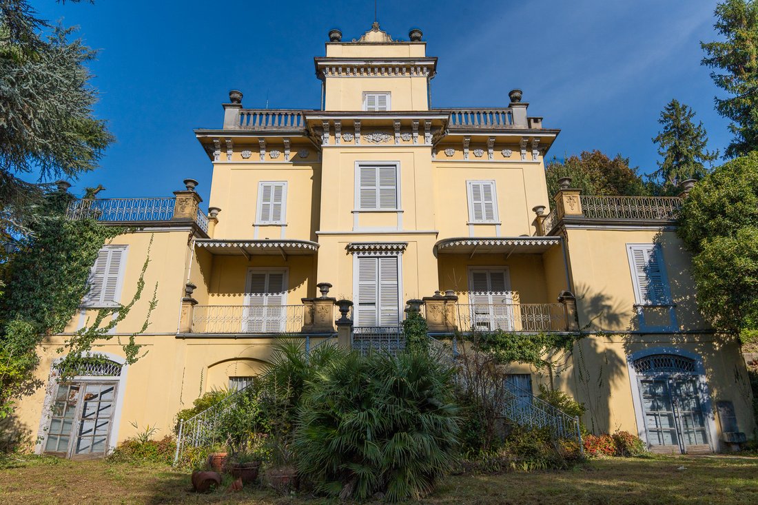 Villa in Merate, Lombardy, Italy 1 - 16668795