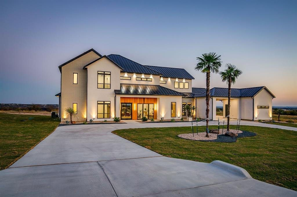 House in Weatherford, Texas, United States 1 - 16642716