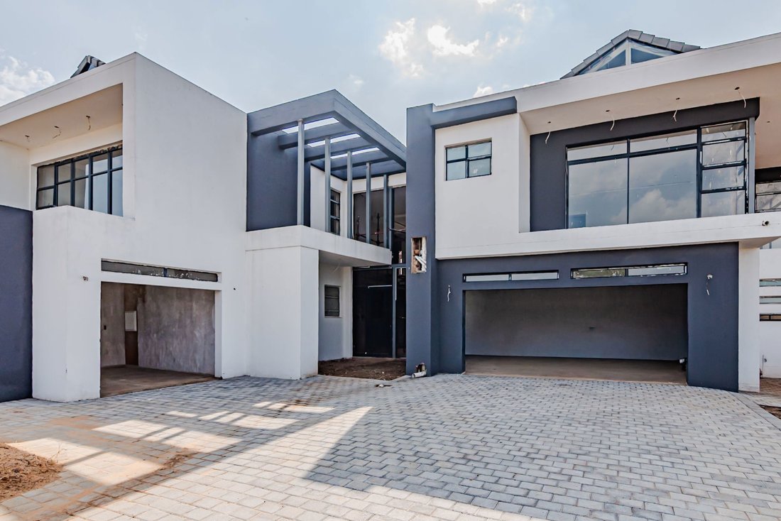 Maison à Municipalité métropolitaine de la ville d'Ekurhuleni, Gauteng, Afrique du Sud 1 - 16668809