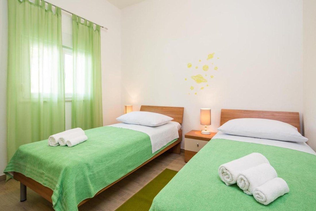 Apartment in Miljevac, Split-Dalmatia County, Croatia 5 - 16669769