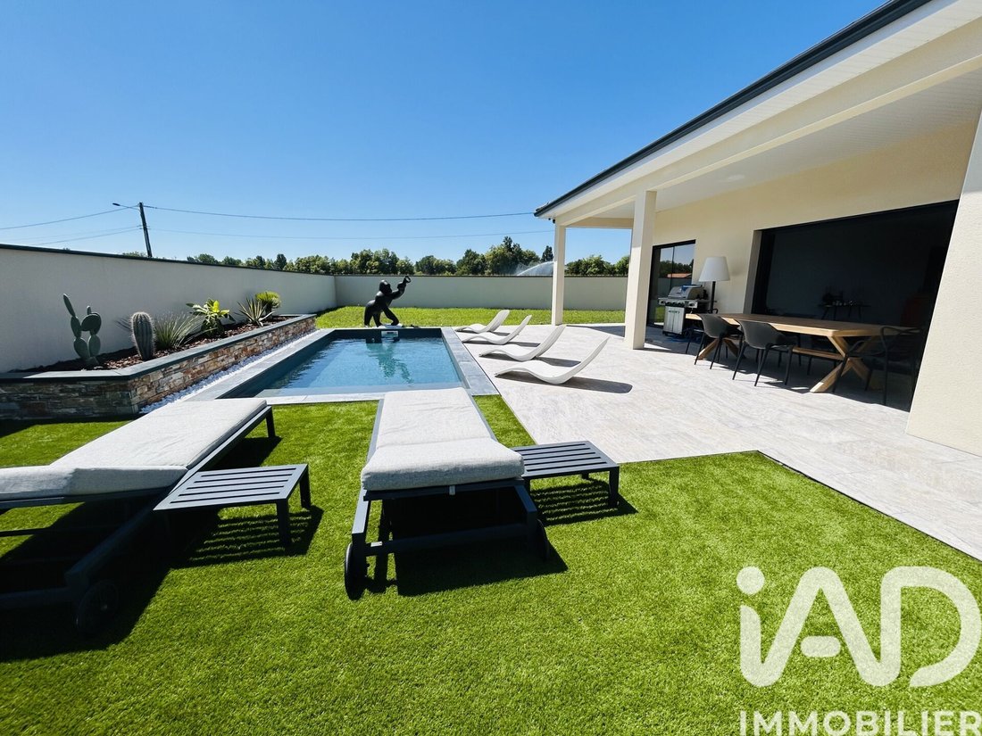 House in Ouest, Aureilhan, France 2 - 16668554
