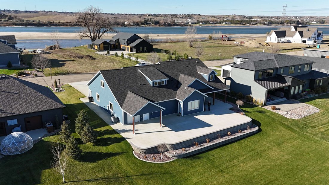 House in Bismarck, North Dakota, United States 5 - 16669947