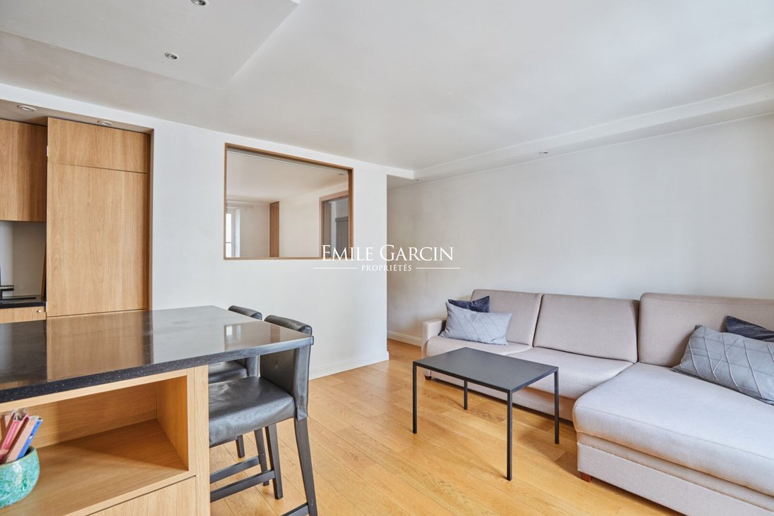 Apartment in Invalides, Paris 7e Arrondissement, Paris 3 - 16671223