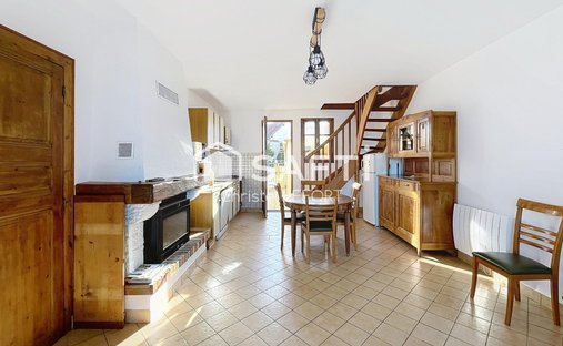 Castle for Sale in Saint-Michel-Chef-Chef, Pays de la Loire, France