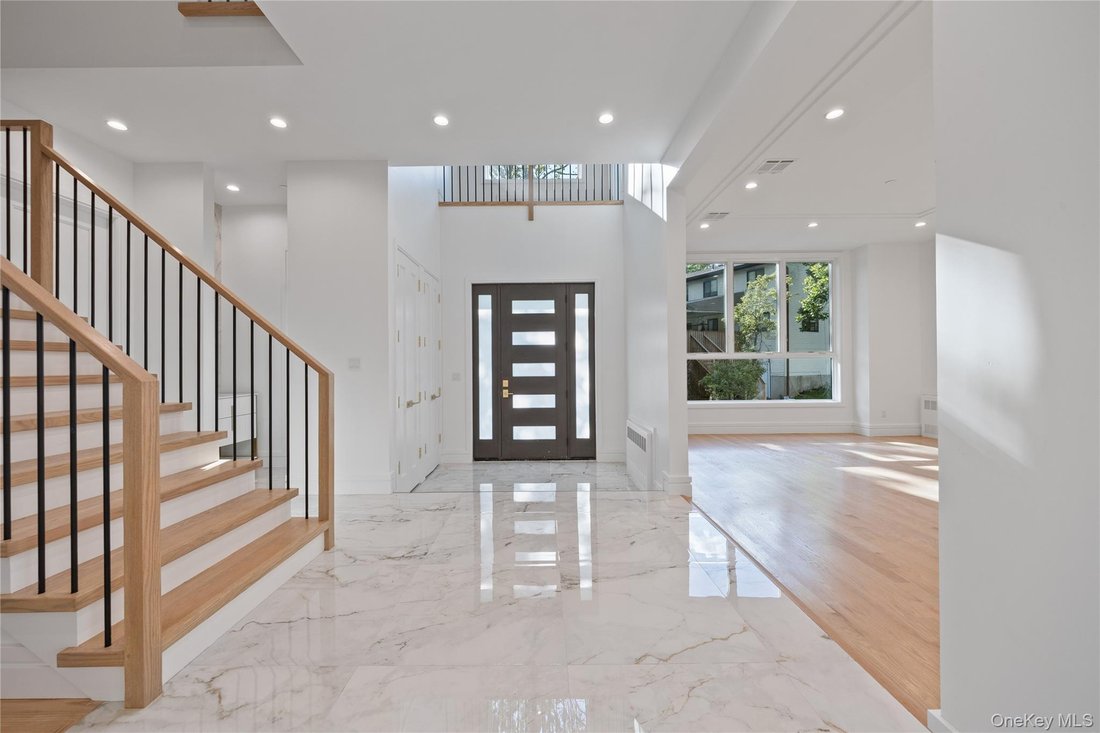 Condo in Spring Valley, New York, United States 3 - 16670293