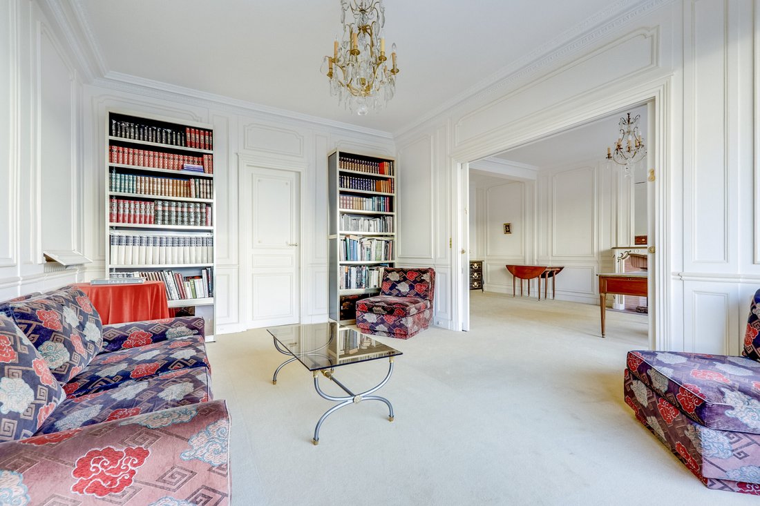 Apartment in Saint Philippe du Roule, Paris 8e Arrondissement, Paris 5 - 16668954