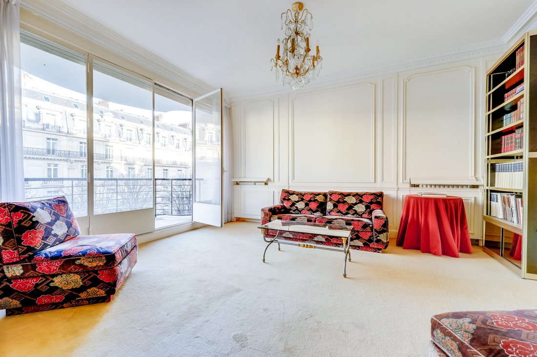 Apartment in Saint Philippe du Roule, Paris 8e Arrondissement, Paris 4 - 16668954