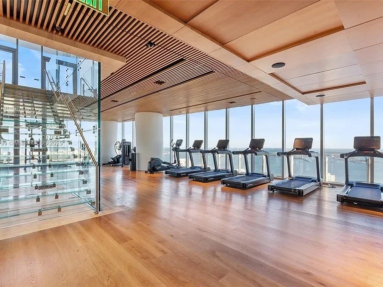 Condo in Miami, Florida, United States 5 - 16669492