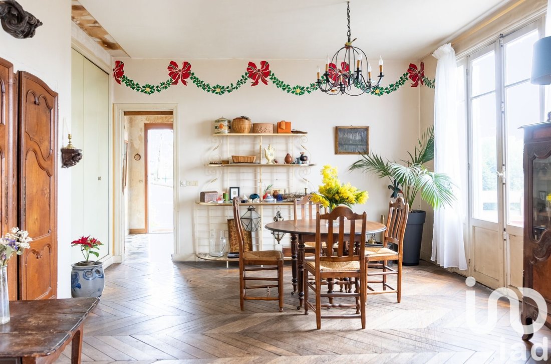 House in Le Port-Marly, Ile-de-France, France 5 - 16404065