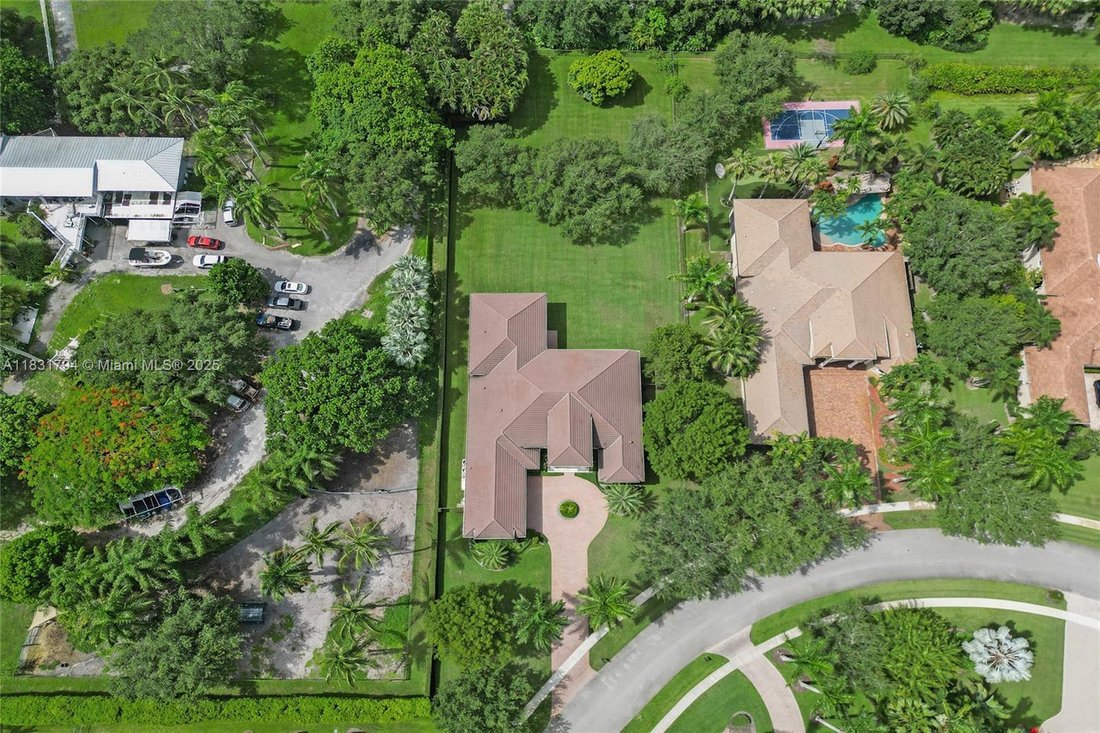House in Davie, Florida, United States 5 - 16667963