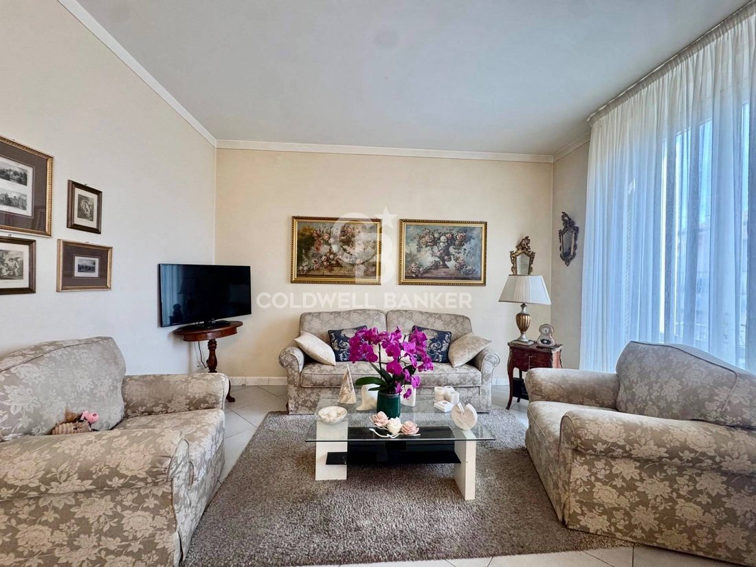 Apartment in Lungomare, Viareggio, Tuscany 4 - 16669952