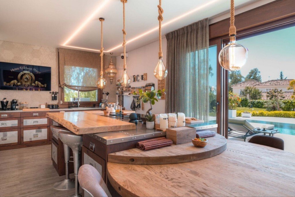 Villa in Benahavis, Andalusia, Spain 2 - 15711140