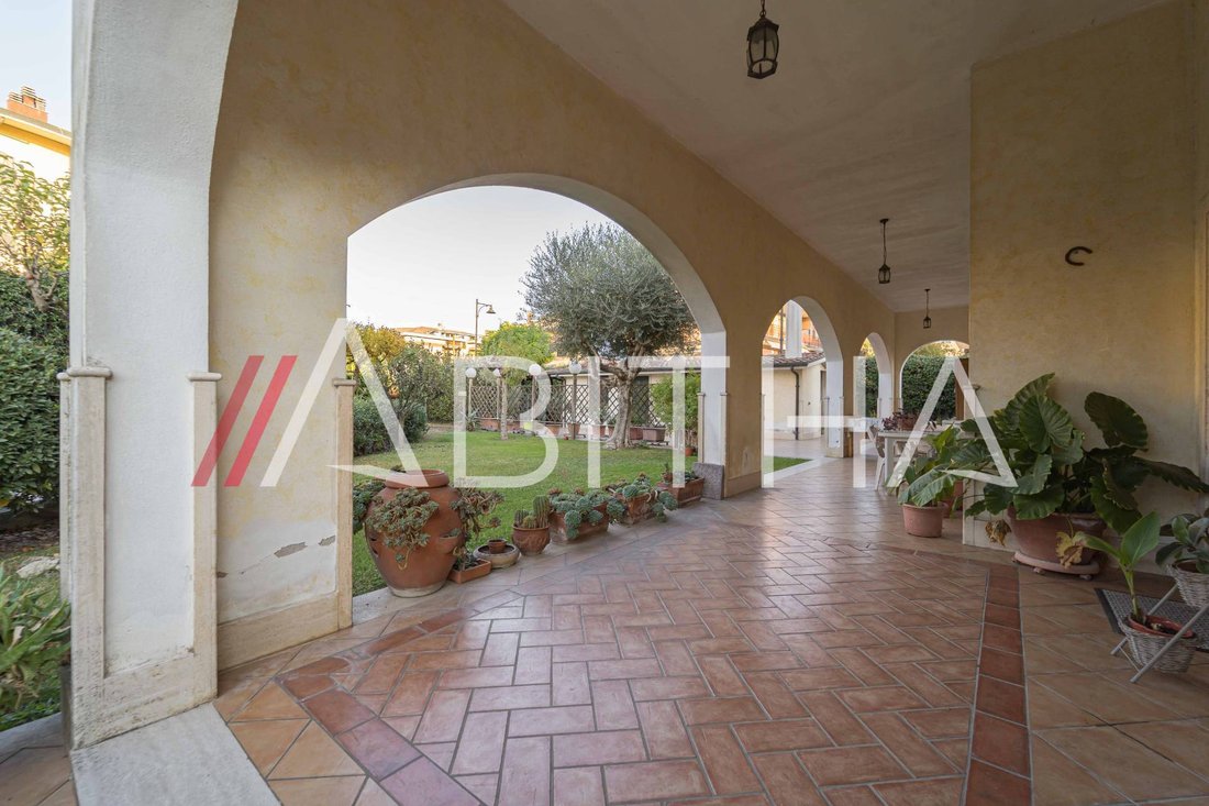 Villa in Tor Lupara, Lazio, Italy 3 - 16670969