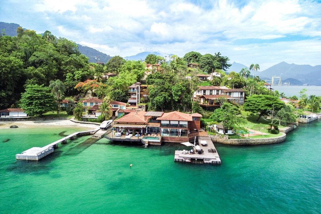 House in Mombaça, State of Rio de Janeiro, Brazil 1 - 15043035