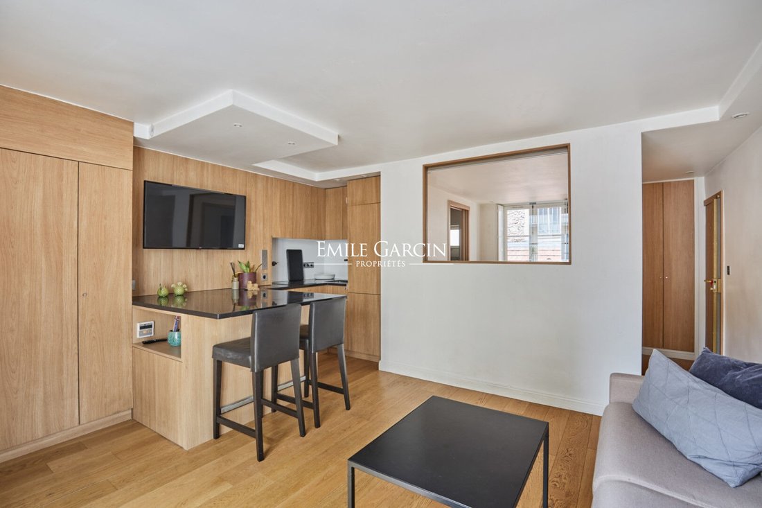 Apartment in Invalides, Paris 7e Arrondissement, Paris 4 - 16671223