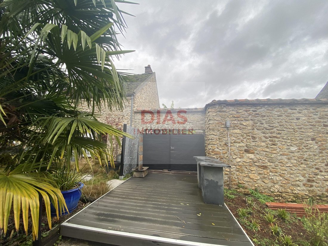 Farm Ranch in Presles-en-Brie, Ile-de-France, France 4 - 16601915