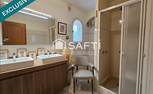 Léognan Xviiith Century Castle Annex Park Swimming Pool Tennis