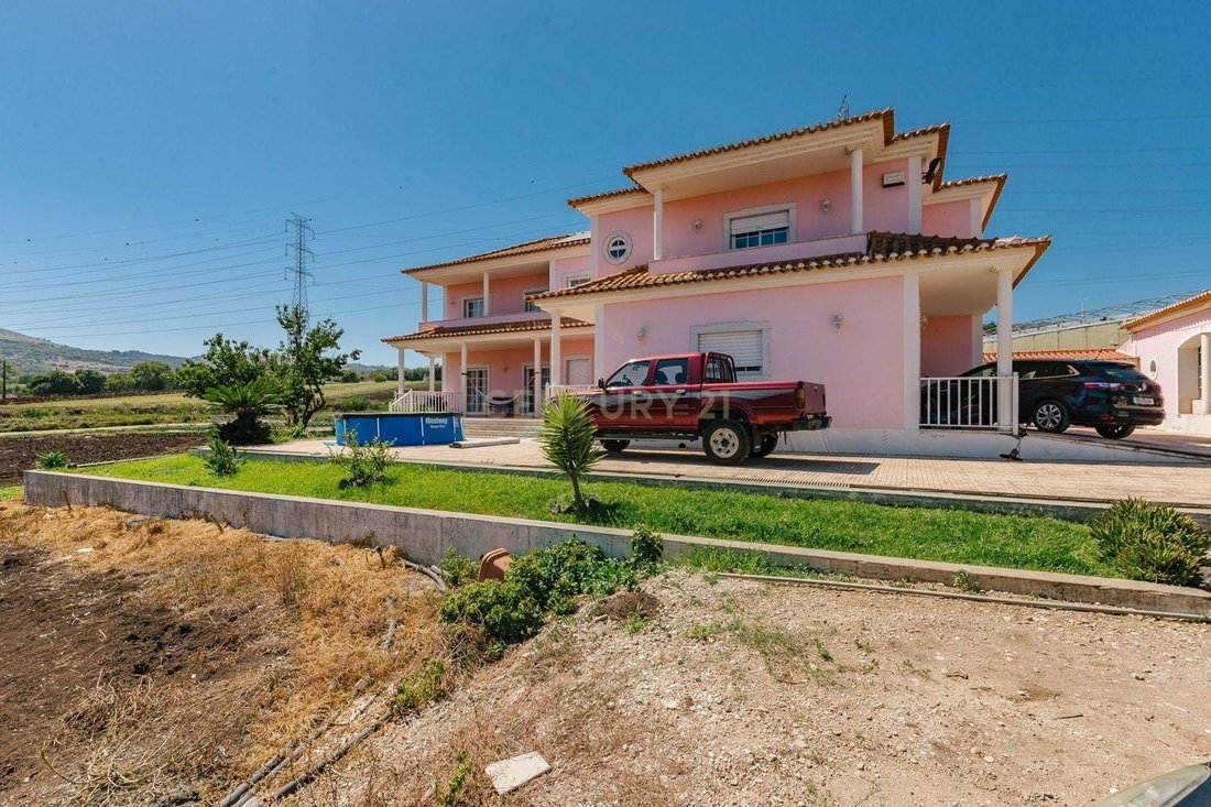 Farm Ranch in Loures, Lisbon, Portugal 2 - 14621011