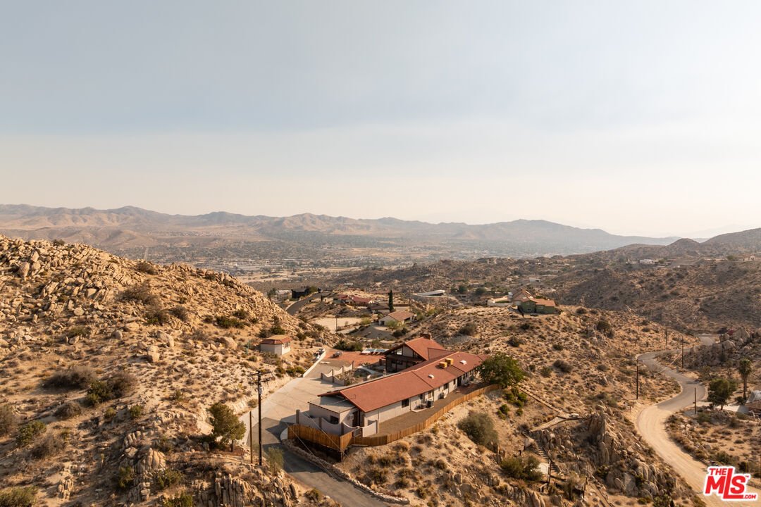 House in Yucca Valley, California, United States 3 - 16628218