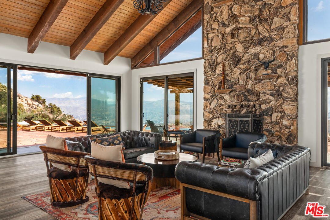 House in Yucca Valley, California, United States 5 - 16628218