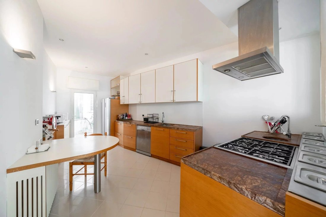 Villa in French Riviera, Provence-Alpes-Côte d'Azur, France 4 - 16669429