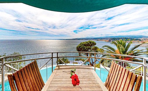 Villa in Mont Boron, Nice, Provence-Alpes-Côte d'Azur 1