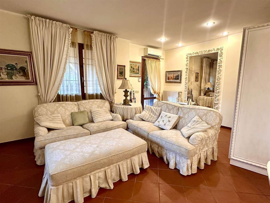 Center, Forte dei Marmi, Tuscany 1 - 16463475