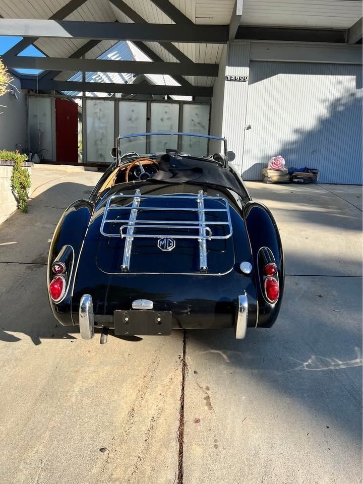 Cabriolet in Glendale, United States 4 - 16671142