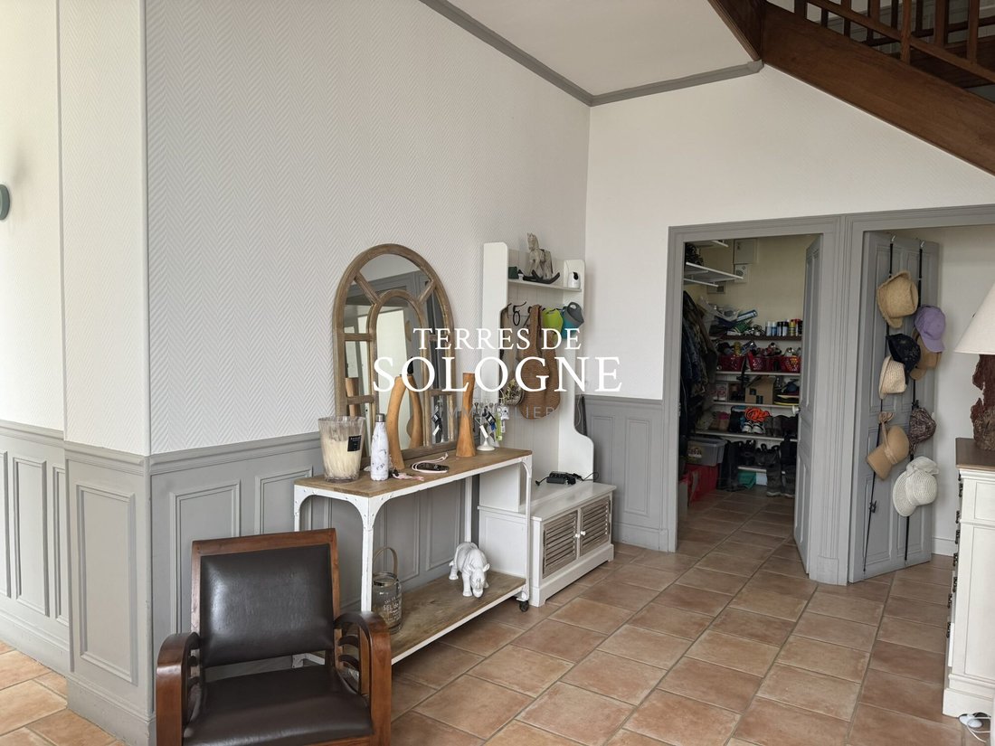Chateau in Cerdon, Centre-Val de Loire, France 4 - 16670768