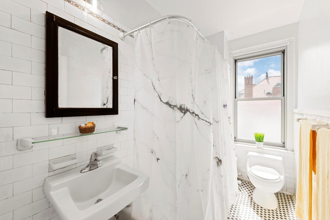 Co Op in New York, New York, United States 2 - 11923890