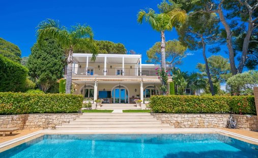 Villa in Saint-Jean-Cap-Ferrat, Provence-Alpes-Côte d'Azur, France 1