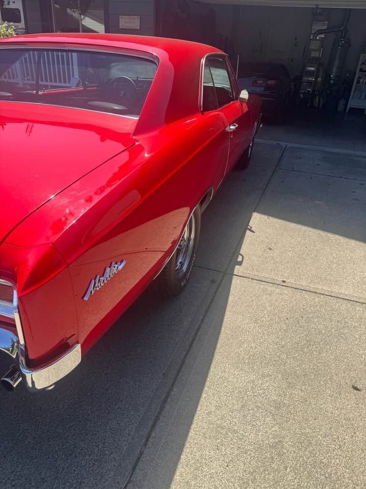 Coupe in Glendale, United States 5 - 16671143