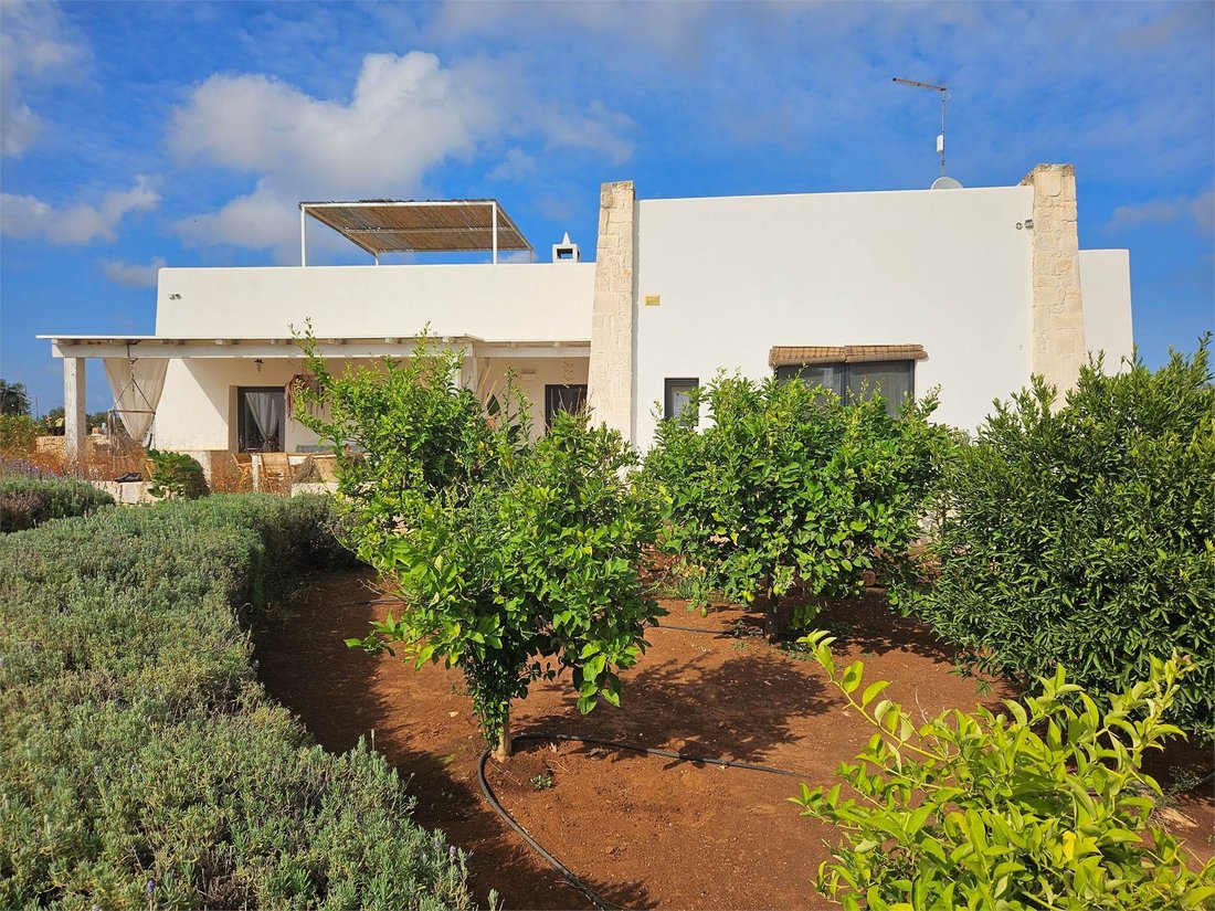 Villa in Carovigno, Apulia, Italy 2 - 16670698