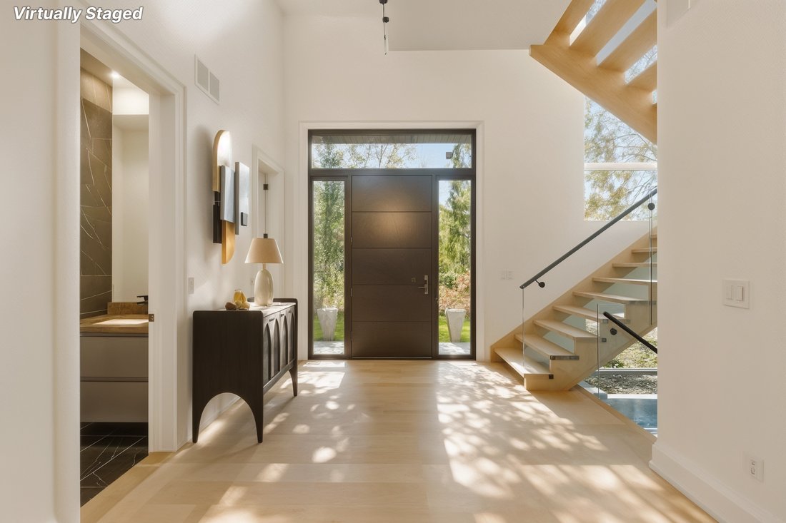 House in Burlington, Ontario, Canada 3 - 16668855