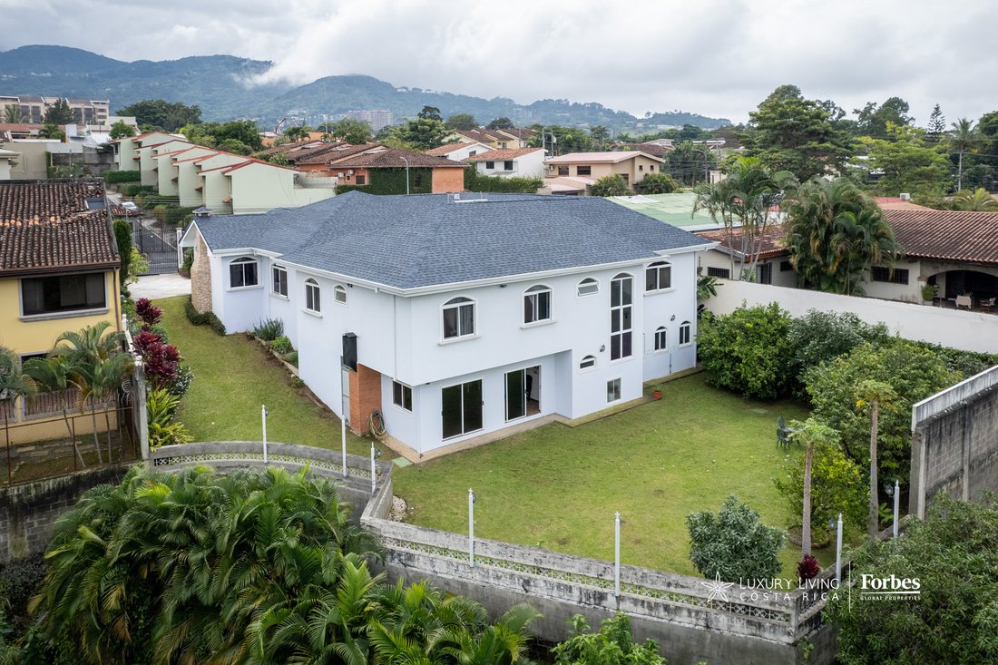 House in San Rafael de Escazú, San José Province, Costa Rica 2 - 16668532