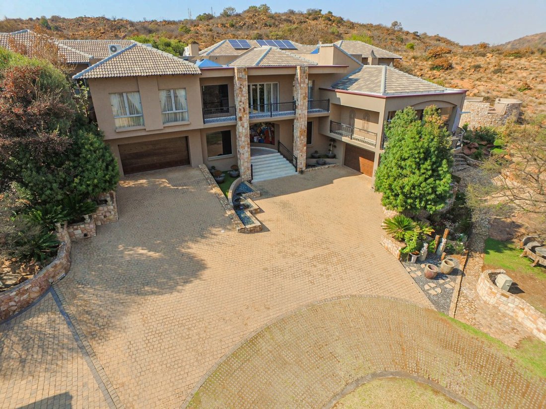 House in Heidelberg Kloof Estate, Gauteng, South Africa 1 - 16672316