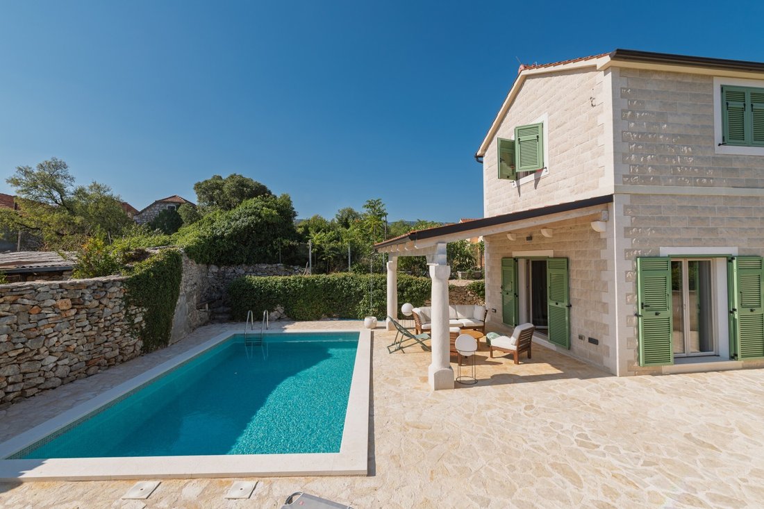 Villa in Hvar, Split-Dalmatia County, Croatia 1 - 16672325