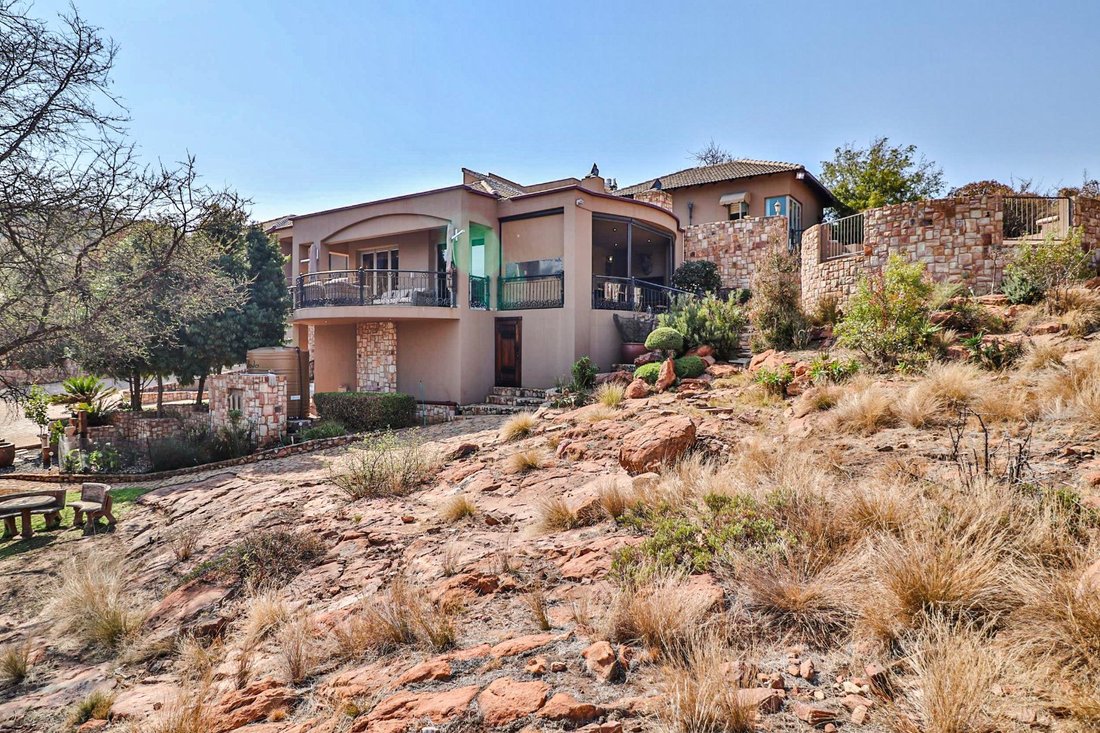 House in Heidelberg Kloof Estate, Gauteng, South Africa 2 - 16672316
